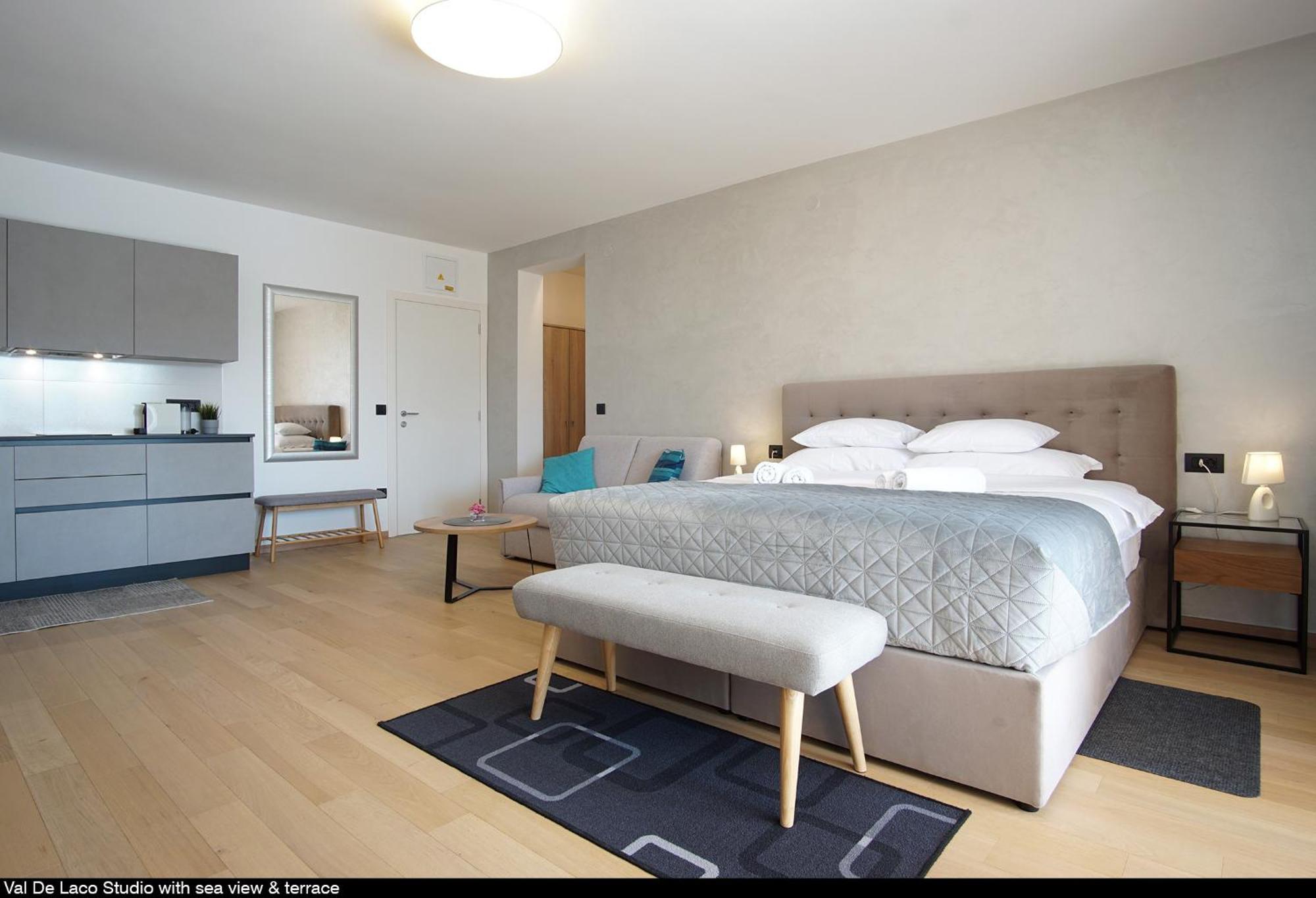 Val De Laco Studio Apartments ロヴィニ エクステリア 写真