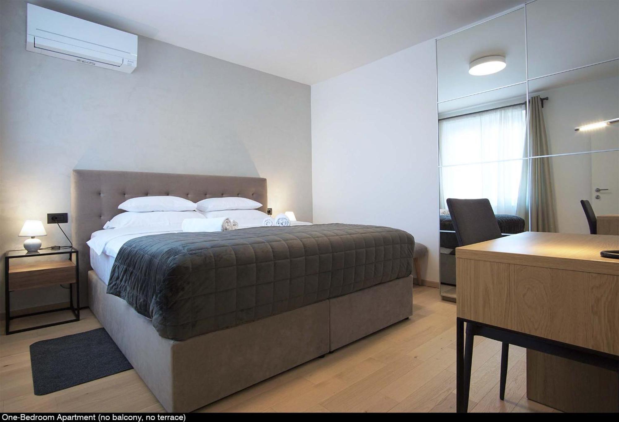 Val De Laco Studio Apartments ロヴィニ エクステリア 写真